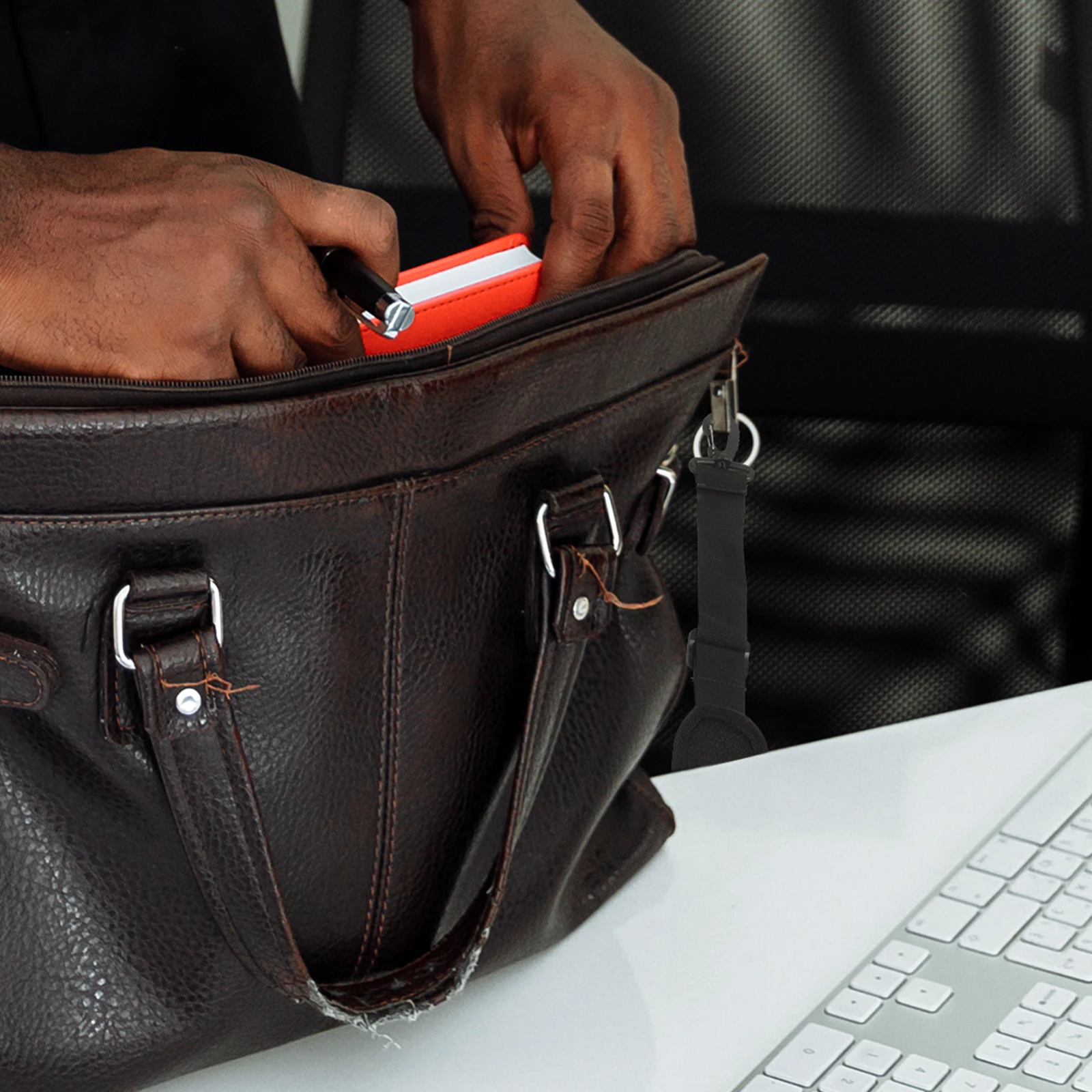 

1Pcs Universal Adjustable Shoulder Strap For Laptop Bag Shoulder Strap Black Comfortable Bag Strap Replacement