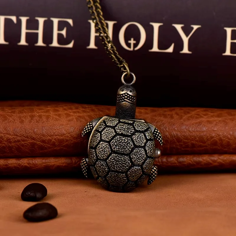 Retro bronze pocket watch Little Turtle pocket watch flip quartz pocket watch Necklace hang watch alloy pocket watch