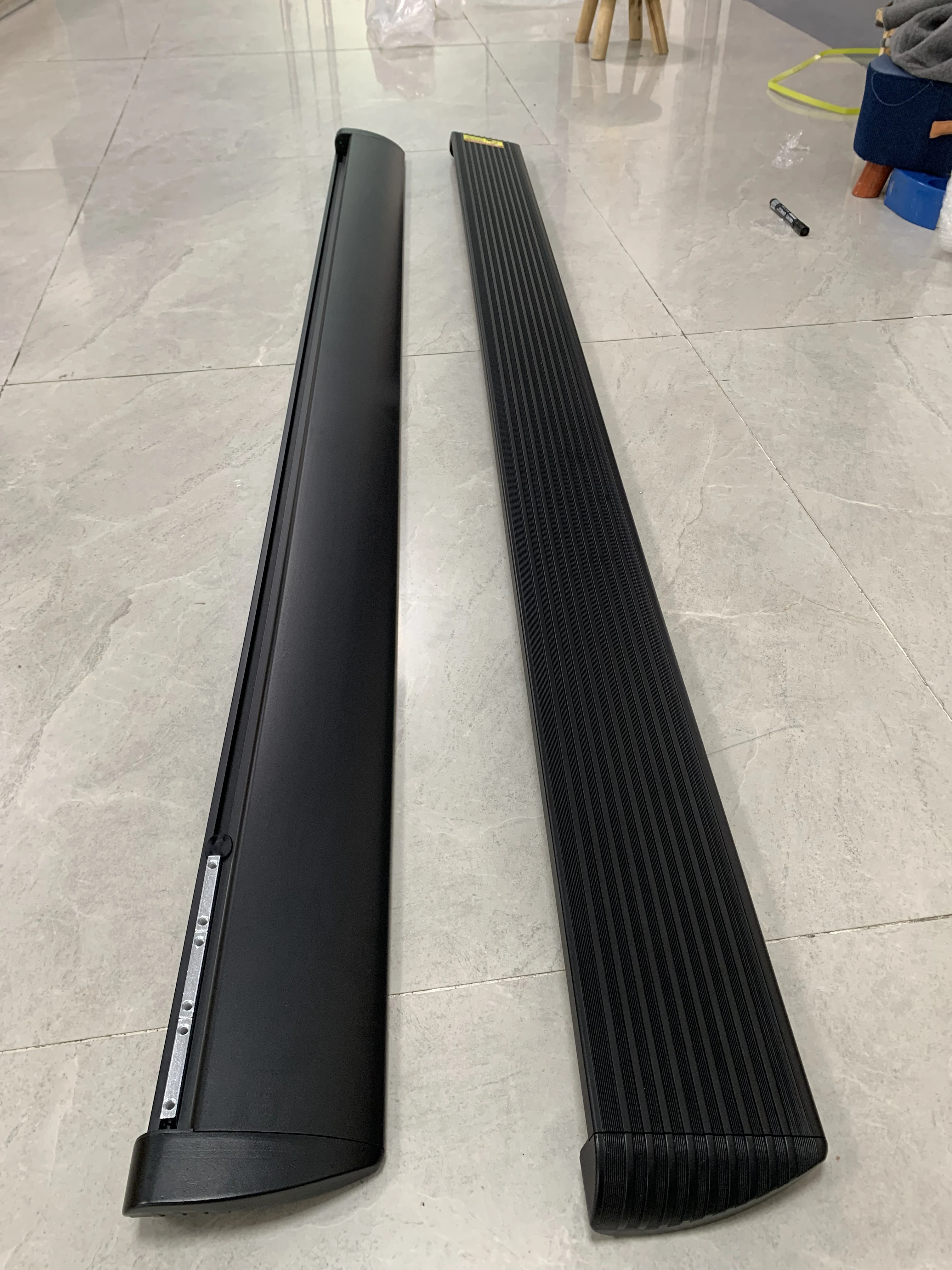 لوحة جري سوداء قابلة للنشر تناسب LDV Mifa 9 2022-2026 خطوة جانبية كهربائية #4