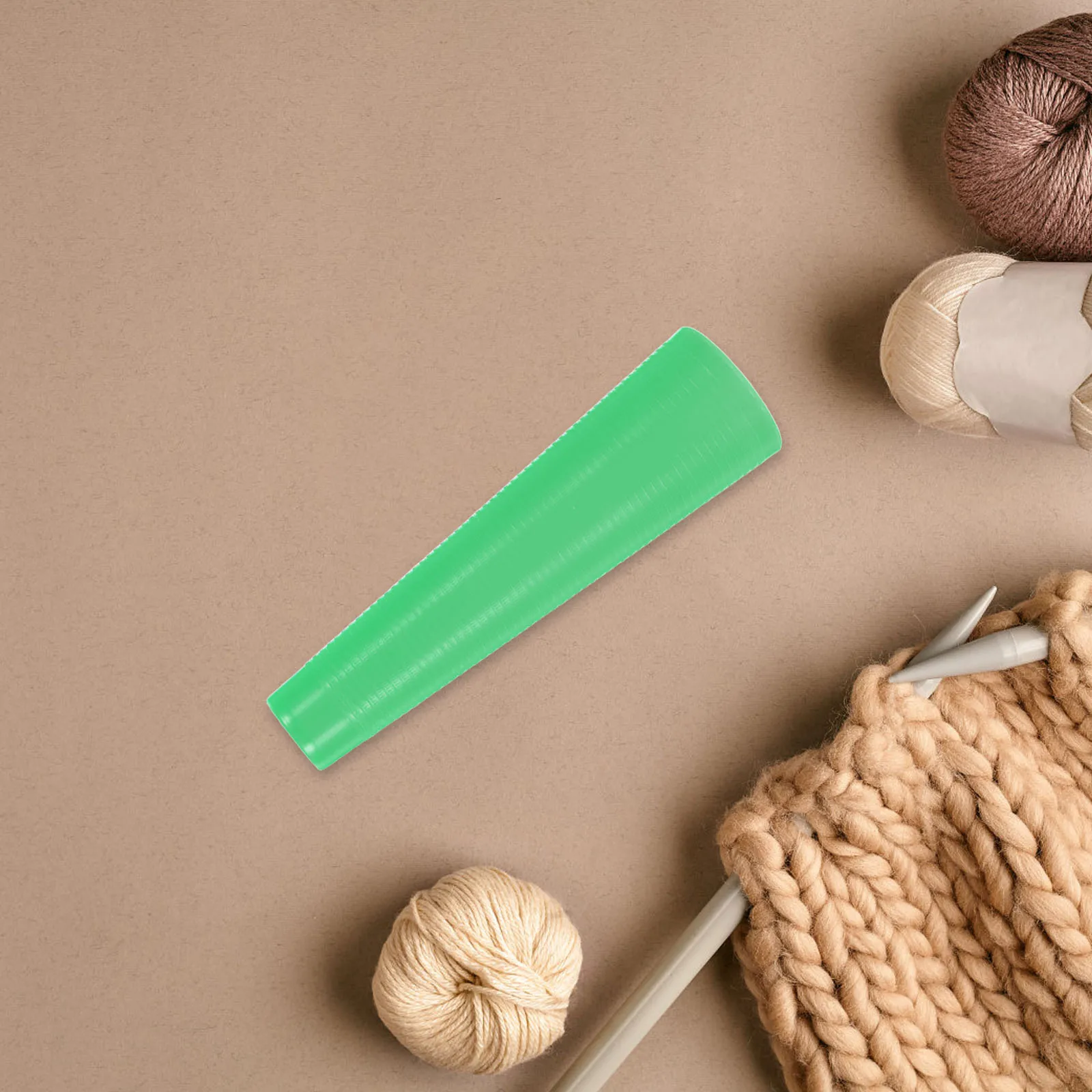 

10 Pcs Plastic Pagoda Tube Embroidery Thread Bobbins Winding Holders Anti-tangle Slow Stitch Line Cross for Floss