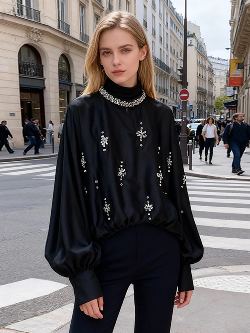 

High Quality Elegant Diamond Loose Shirt 2025 Autumn New Item Lantern Sleeve Design Sense Top For Women Blouse