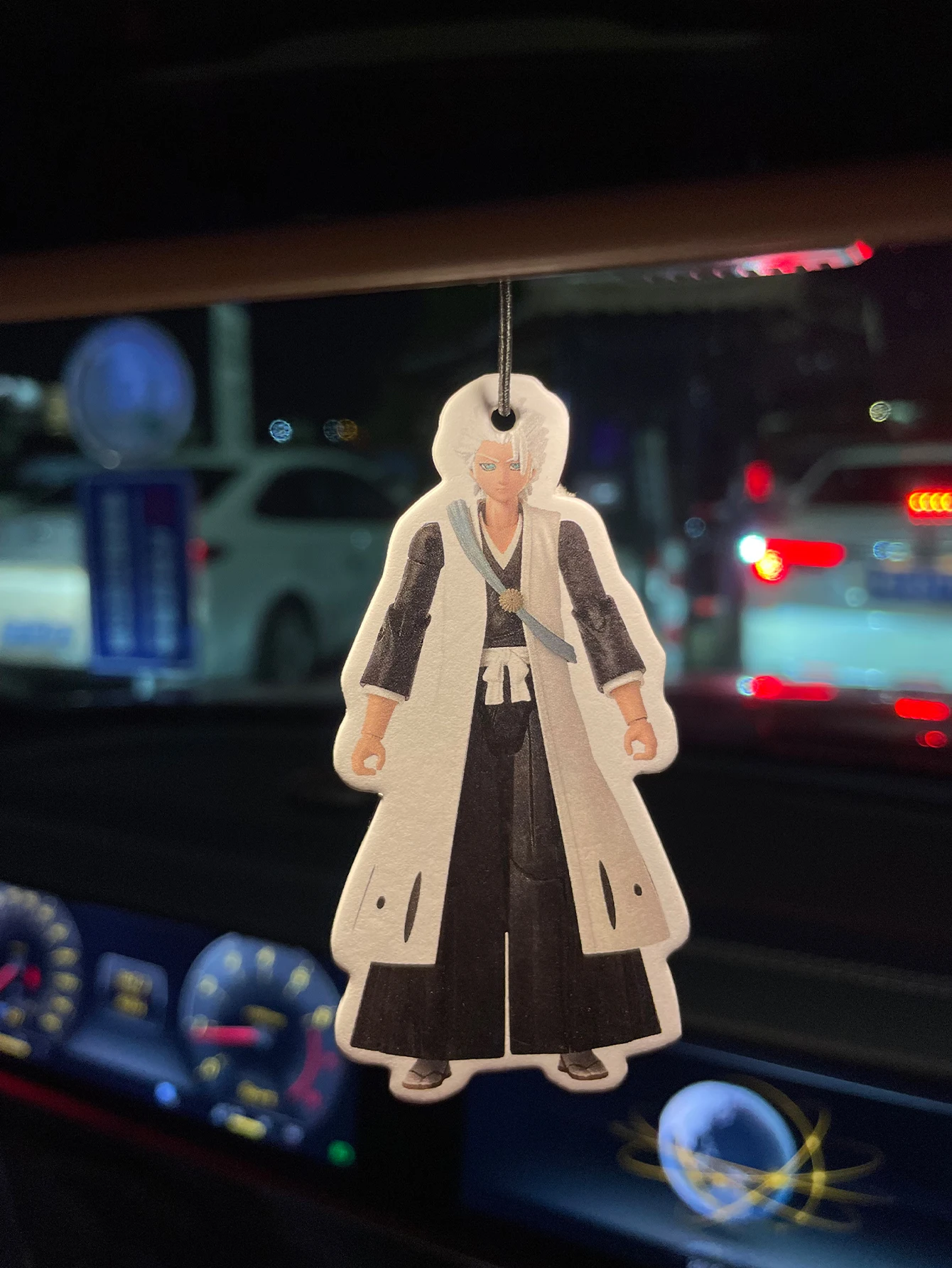 Toshiro Hitsugaya Bleach Anime Figure‑Style Hanging Car Air Freshener, Manga Character Paper Air Fragrance, Natural Plant‑Derive