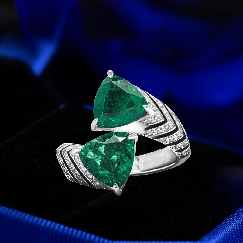 4CT Elegant Vintage Mid-Century Open Triangle Ring Synthetic Emerald Open-End Ring for Women Jewelry Wholesale