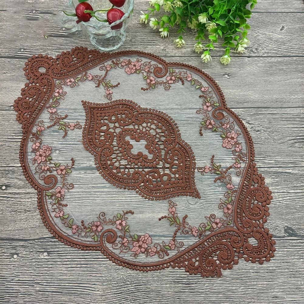 Vintage Lace Table Cloth Rose Embroidered Table Mat Pastoral European Style Wedding Party Dinner Table Decoration Rose Placemat