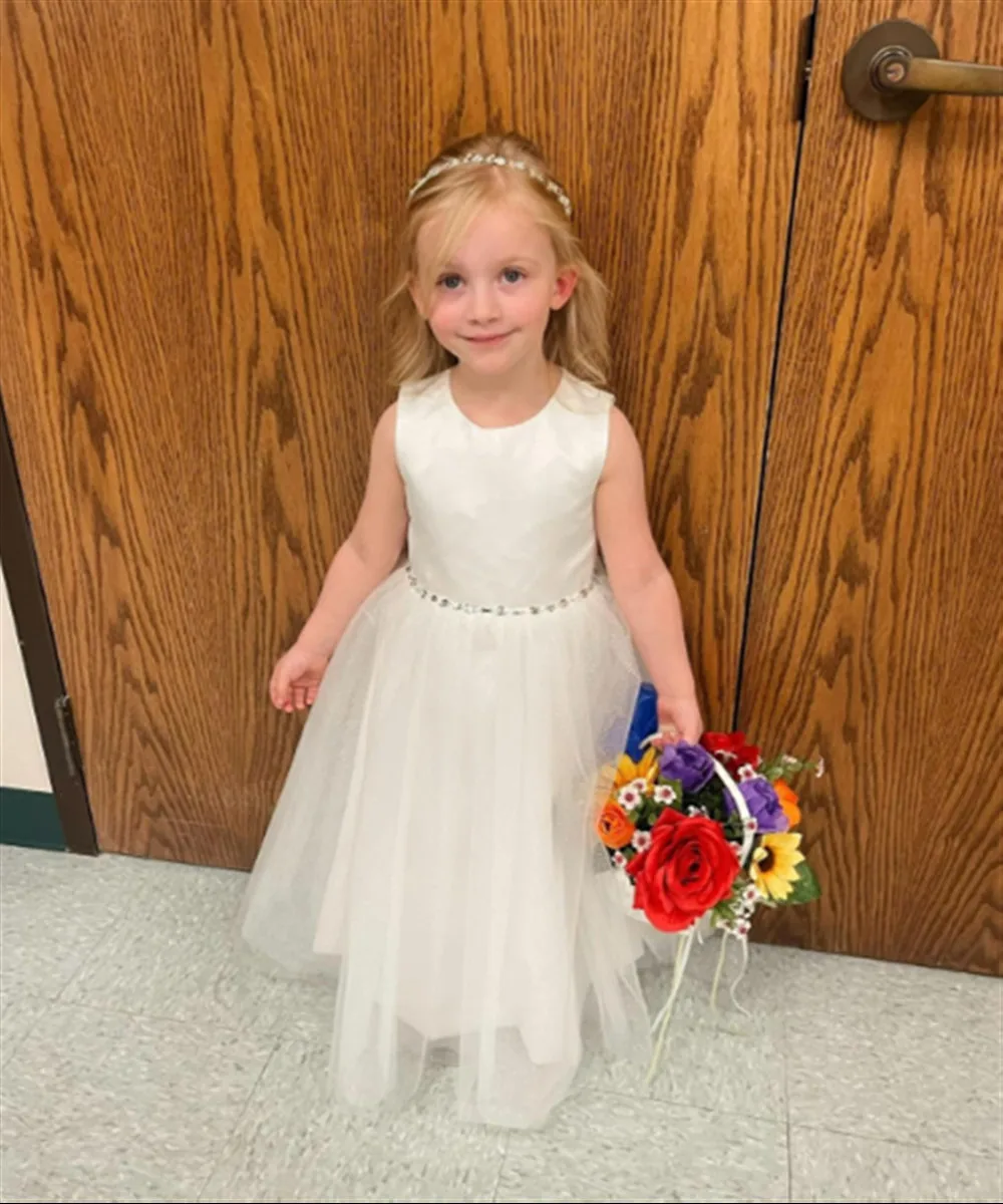 

Elegant Flower Girl Wedding Dress Sleeveless Beaded Bow Princess Birthday Pageant Prom Kids First Communion Ball Gown Customized