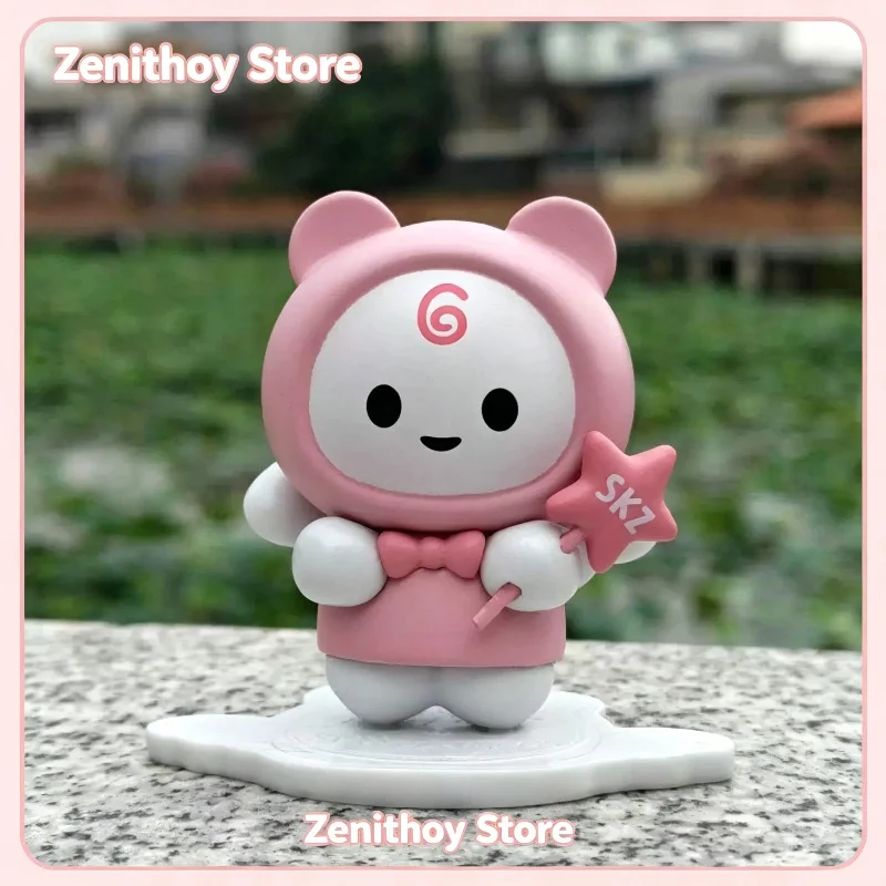 Figurine mignonne Kawaii Stay SKZOO 6ème Anniversaire, Poupée de dessin animé Stray Kids, Jouet, Ornement de voiture, Décoration de bureau, Cadeaux de collection pour fans K-Pop