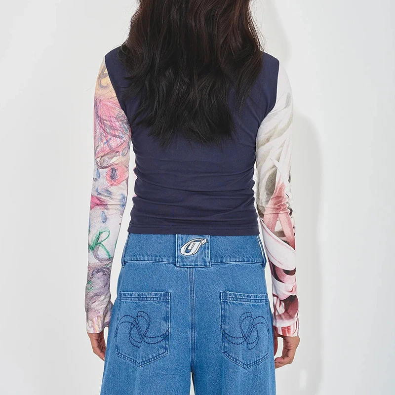 النمط الأوروبي والأمريكي أنيمي الكرتون المطبوعة بأكمام طويلة الرقبة المستديرة المرقعة الأعلى العصرية فتاة حار Y2K التنقل الترفيه