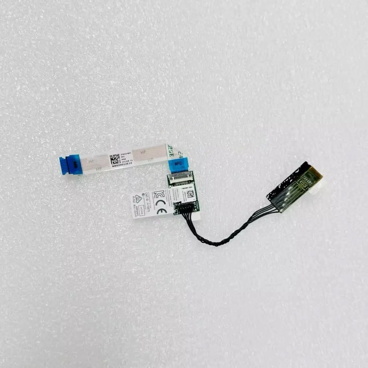 

New NFC Module Board w/Cable For ThinkPad T14 P14s Gen3 Gen4 Laptop 01AX745