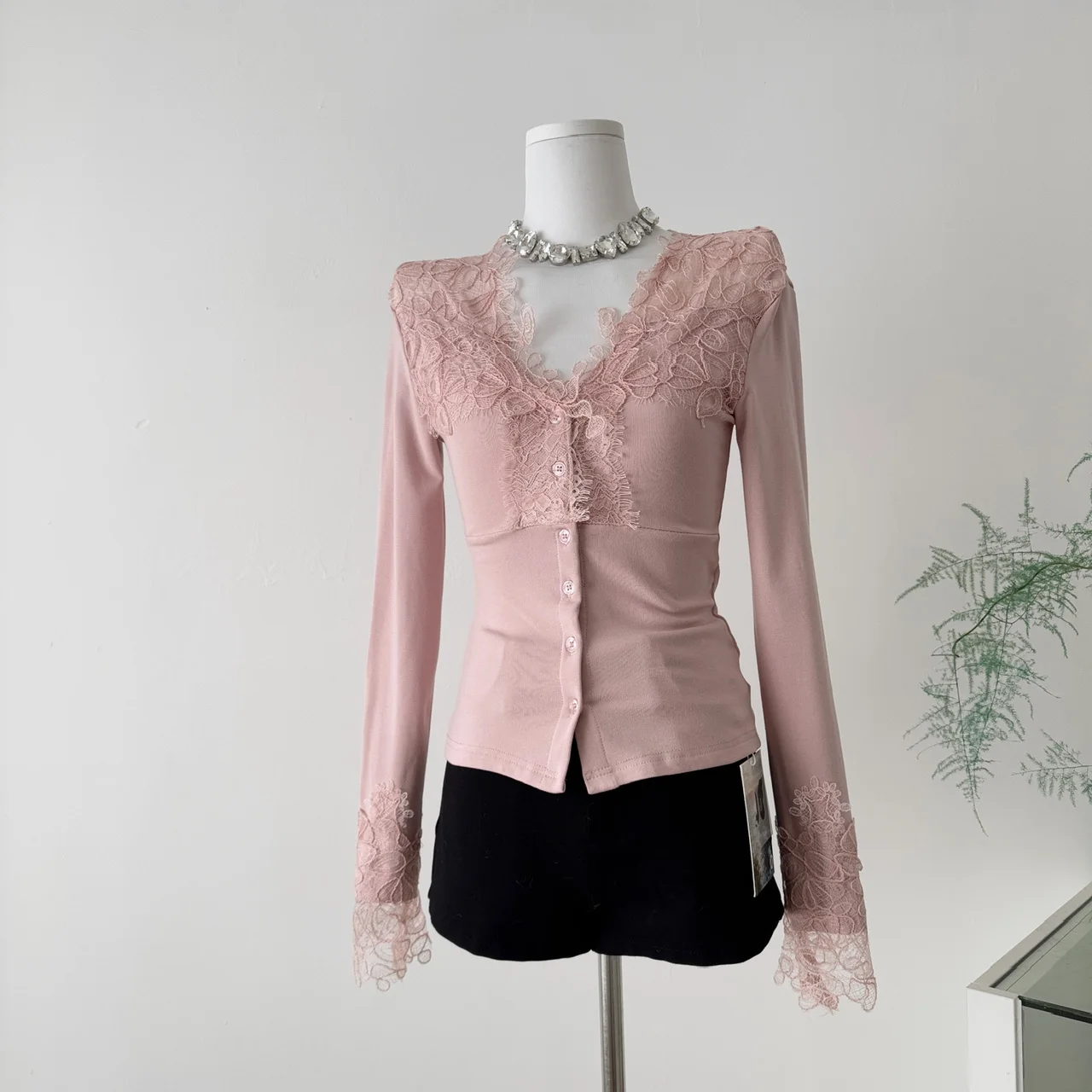 

Кружевной вязаный свитер с v-образным вырезом и вышивкой, женский базовый слой, осень-зима, новый стиль, однотонный утягивающий кардиган, топ F389