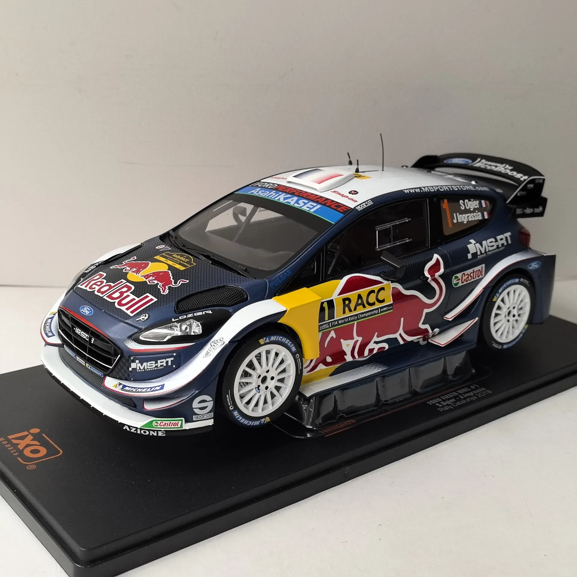 

Diecast IXO 1/18 Scale FORD FIESTA WRC #1 2018 Ford Alloy Car Model Collectible Toy Gift Souvenir Display Ornament