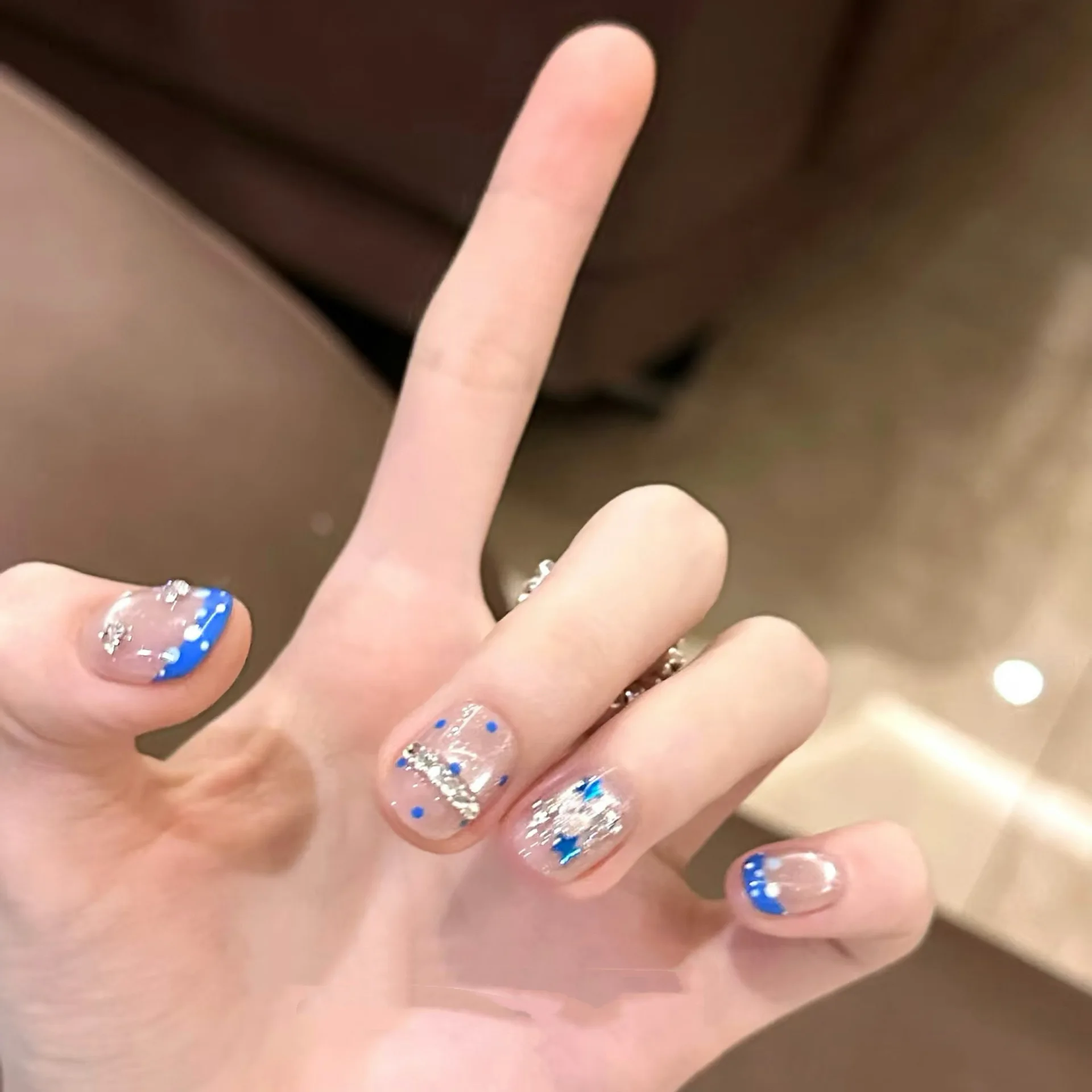 10pcs Handmade Short French Press On Nails Shiny Cat Eye Blue Small Flowers Rhinestone Design Fake Nails Wearable Nails Art Tips