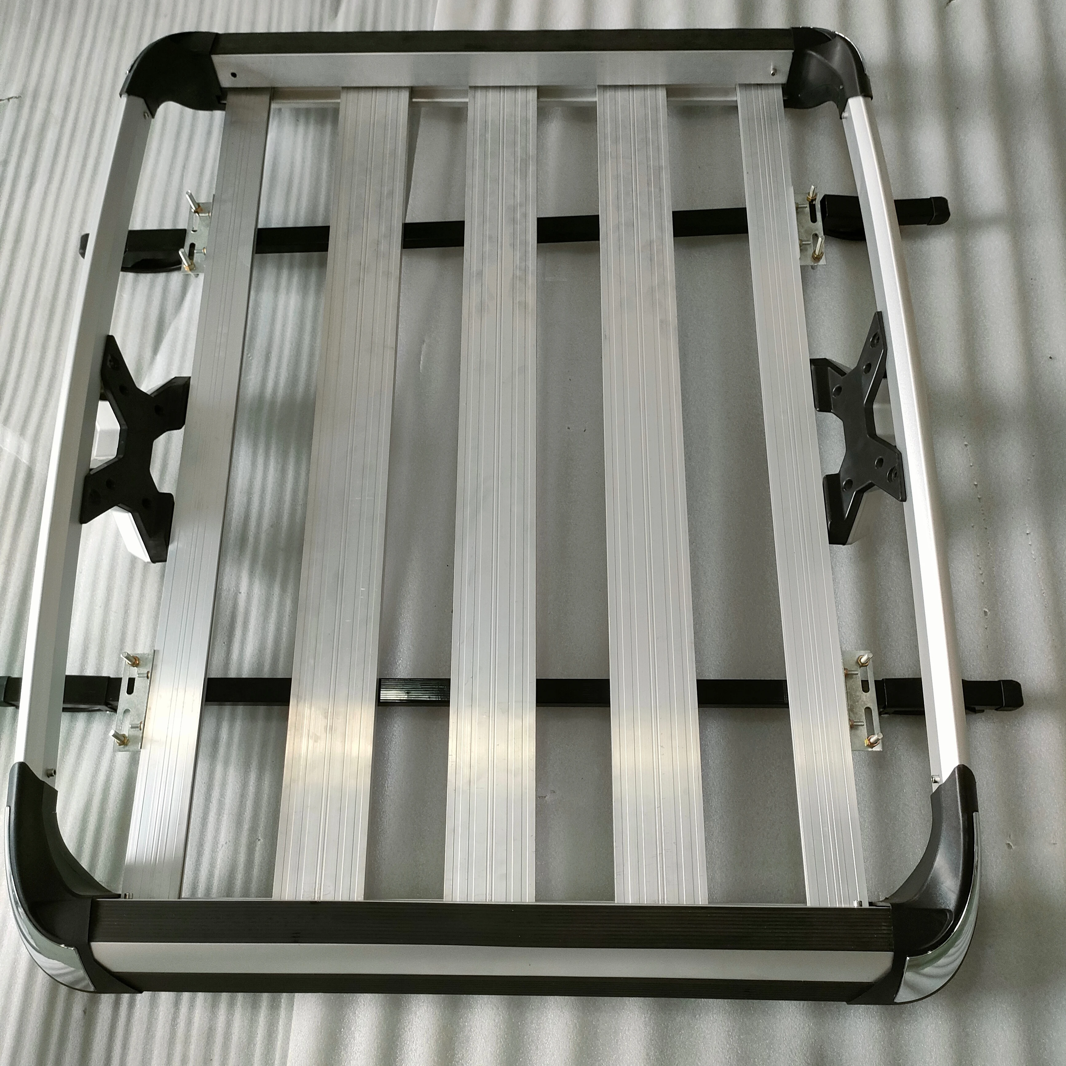 

STLF Hot Sale Accessories Universal Aluminum 4x4 Pickup Truck Roof Rack Luggage Basket Popular Use