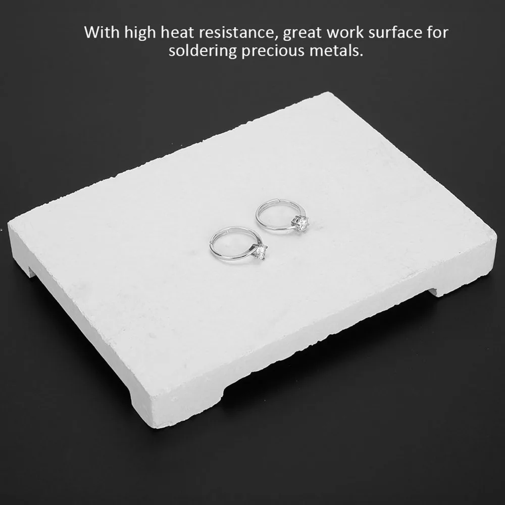 

Quartz Welding Board Four Corner High Temp Resistant Refractory Brick Square Honeycomb Heat Insulation Pad Welding Work