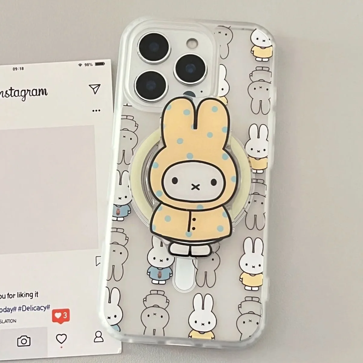 Funda de teléfono Kawaii Miffy, funda de teléfono de conejo Miffy de pantalla completa adecuada para Iphone 15 Pro, impermeable de dibujos animados, soporte magnético Miffy
