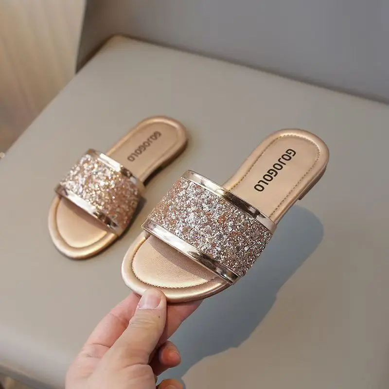 Summer New Girl's Flat sole One Word Outdoor Slippers Soft sole Non Slip Fashionable Bling Slippers Modern Slippers