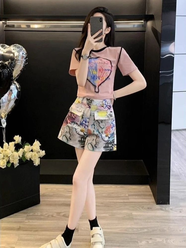 

Женские свободные джинсовые шорты А-силуэта с высокой талией, с ярким принтом, весна-лето 2026, новинка, широкие штанины, стильные