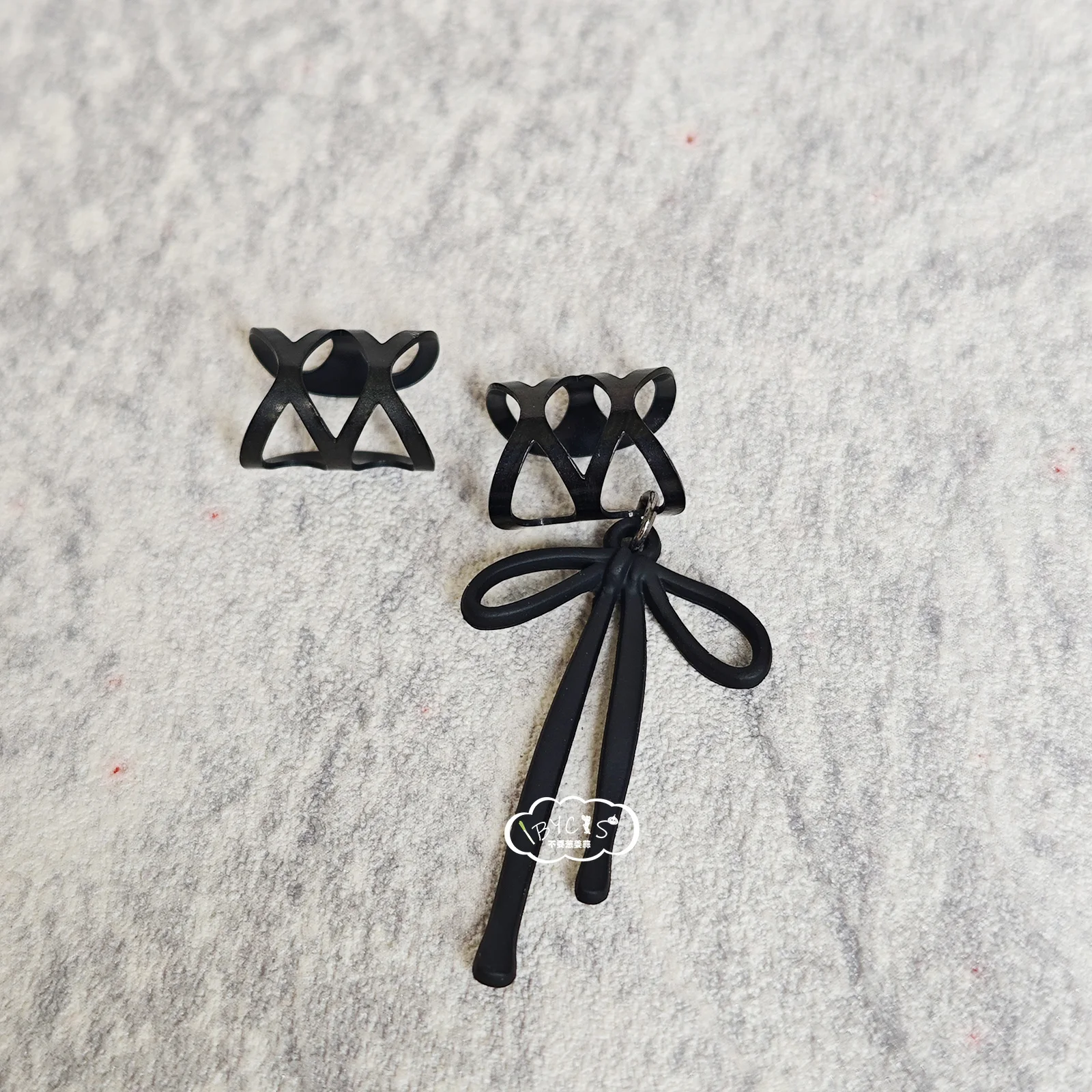 أنيمي NIJISANJI funkana تأثيري قلادة حلقة إكسسوارات الشعر بروش أقراط قرط كبس زي الدعائم مجوهرات اكسسوارات هدية