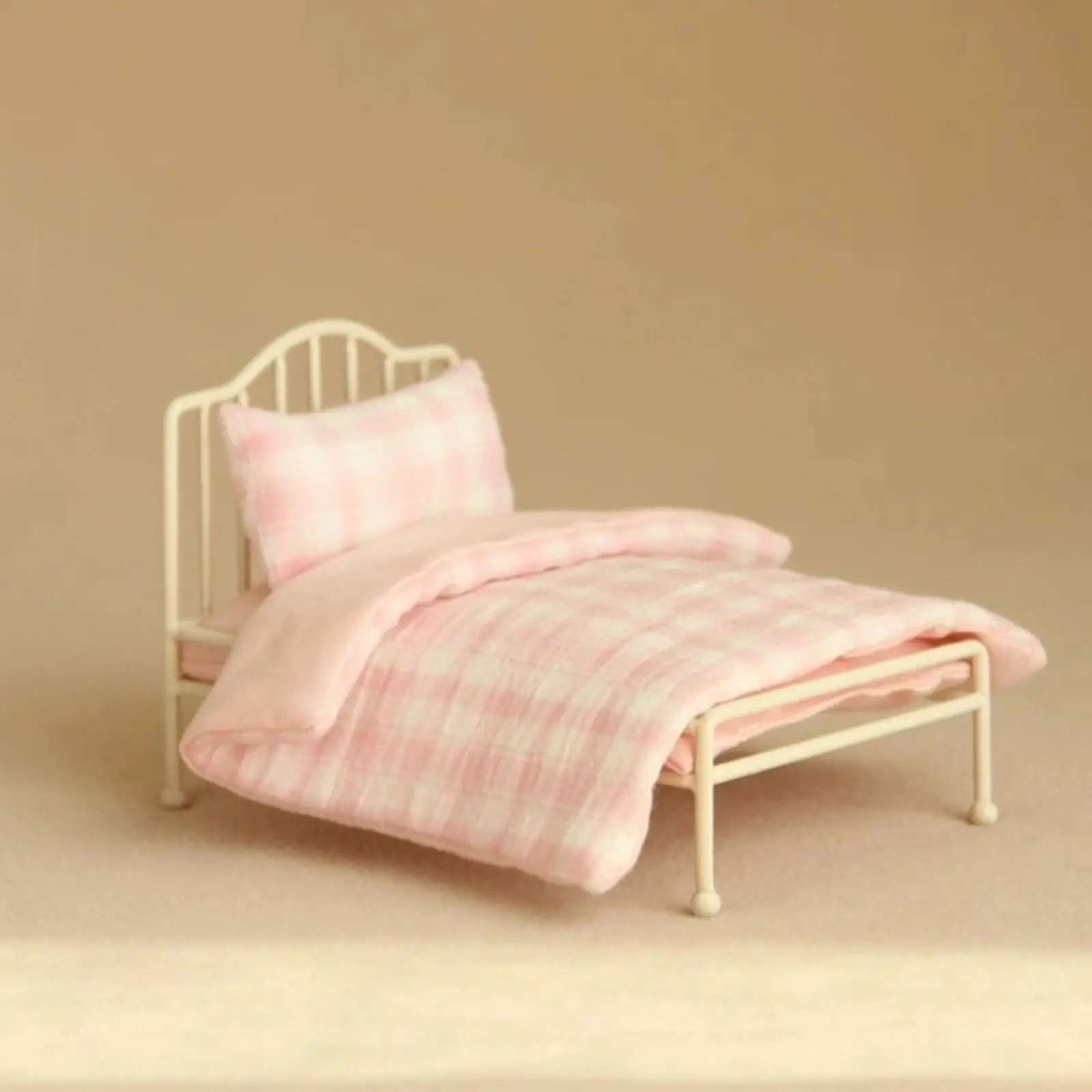 

Dollhouse Miniature Metal Bed 1:12 with Bedding for Pretend Play Micro Scene
