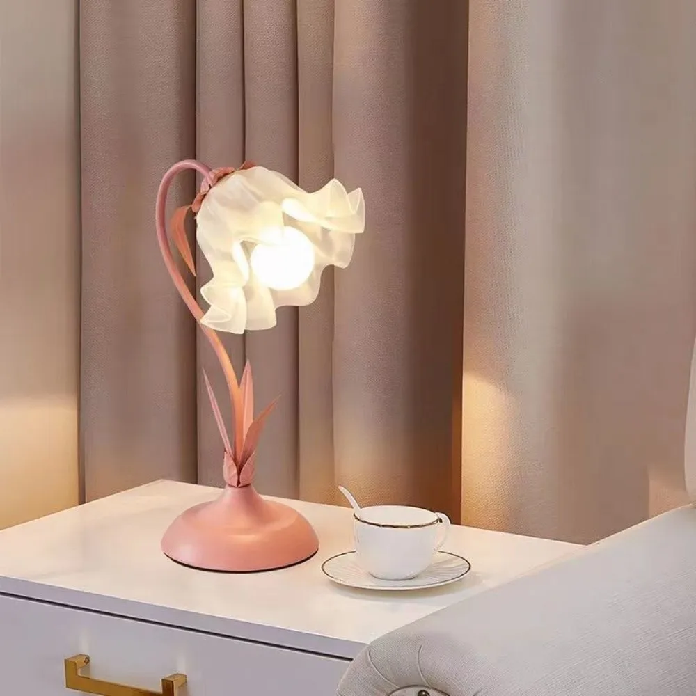 

Vintage Three-speed Lighting Night Light DIY Soft Light Bedroom Lamp Bedside Floral Table Lamp Desktop Decoration