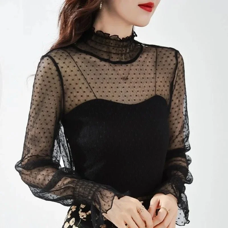 Damen Schwarzes Spitzen-T-Shirt mit ausgestellten Ärmeln, schmal geschnitten, Langarm, Rundhals, Basic-Shirt, modisches Kimono-Unterzieh-Oberteil für Damen