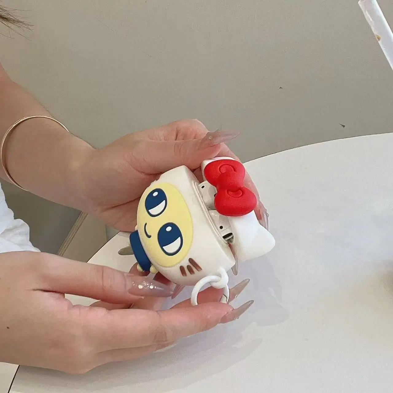 Red Bow Big Eyes Cat Silicone Headphone Protective Cover for AirPods 1 2 3 4 Pro Pro2