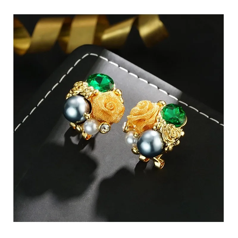 

Silver Needle French Retro Romantic Rose Bead Earrings Women's Light Luxury Premium Elegant Earrings Handmade Earrings
