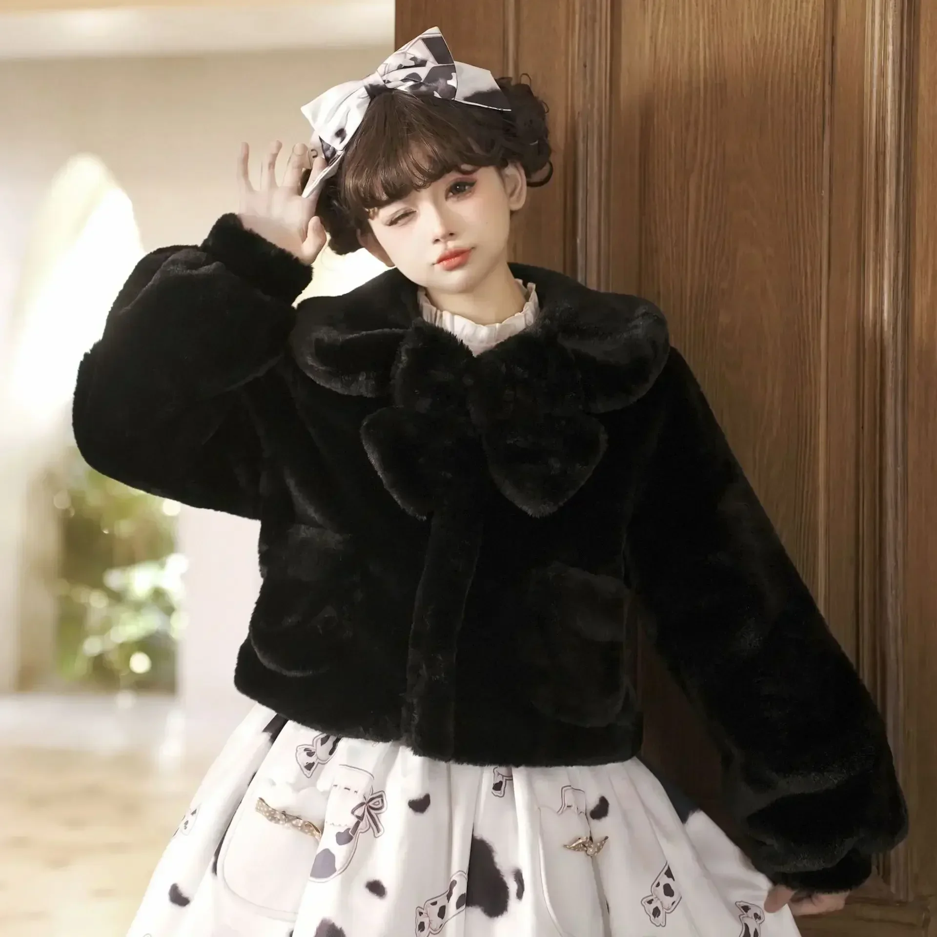 Chaqueta de lolita de felpa dulce abrigo de invierno cálido de Yomi