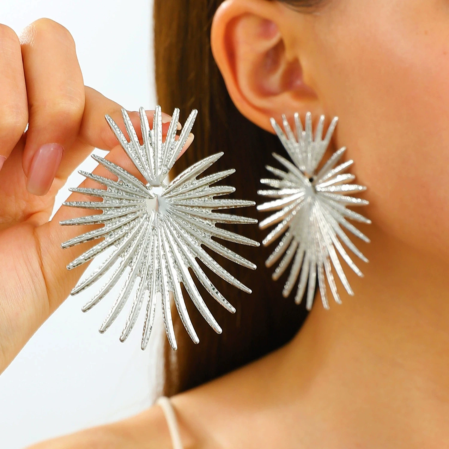 Fan-shaped Leaf Pendant Earring for Women Large Metal Sector Punk Hedgehog Gold Color Jewelry Wholesale Christmas Gift