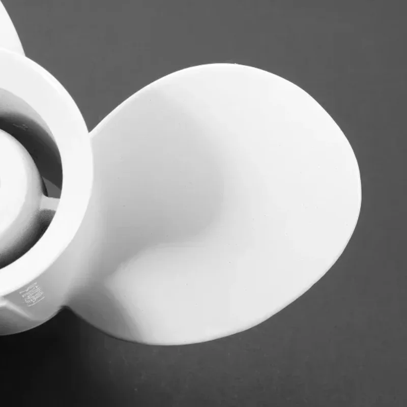 

Boat Outboard Propeller White For Yamaha 9.9-15-20HP 9 1/4 x 8 Marine Propeller Aluminum Alloy Right-hand Rotation 3 Blades