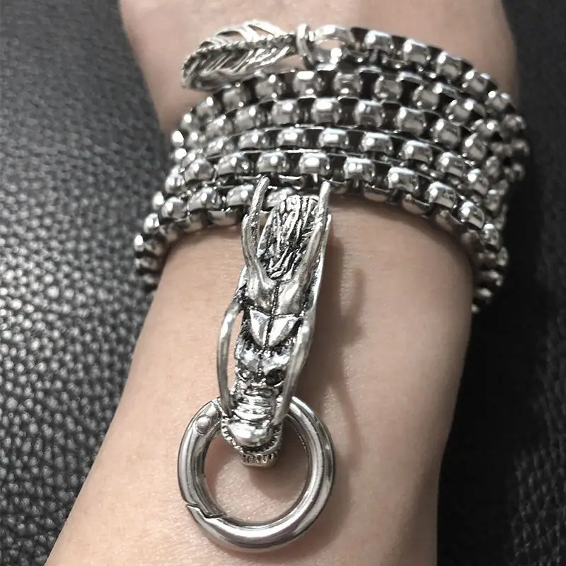 Multifunction Outdoor Portable EDC Self-defense Necklace with Stainless Steel Keel Whip
