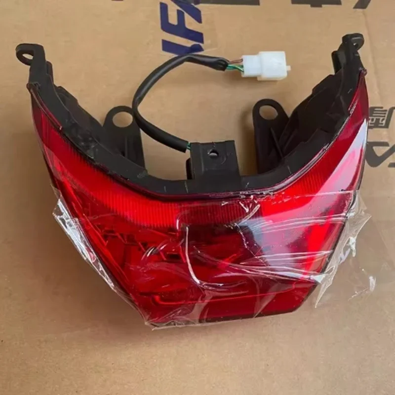 Motorcycle Parts Rear Taillight Brake Light Lamp For LIFAN 200cc KPT200 LF200-10L LF200-10D Tail Light KPT 200