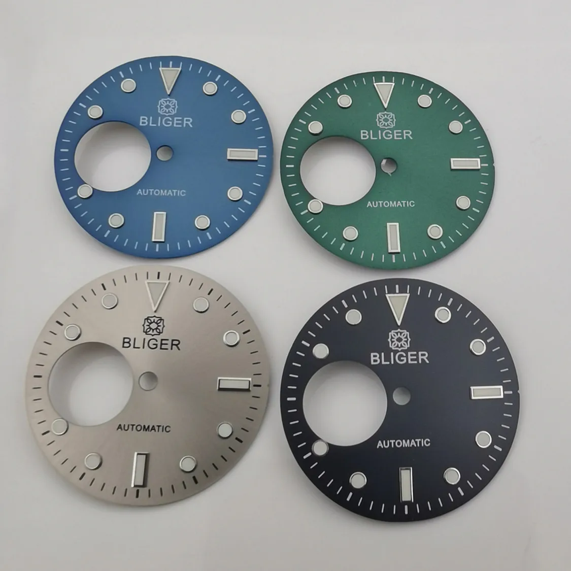 일본 Nh38 자동 무브먼트에 적합한 야광 다이얼, 다양한 색상, 29mm