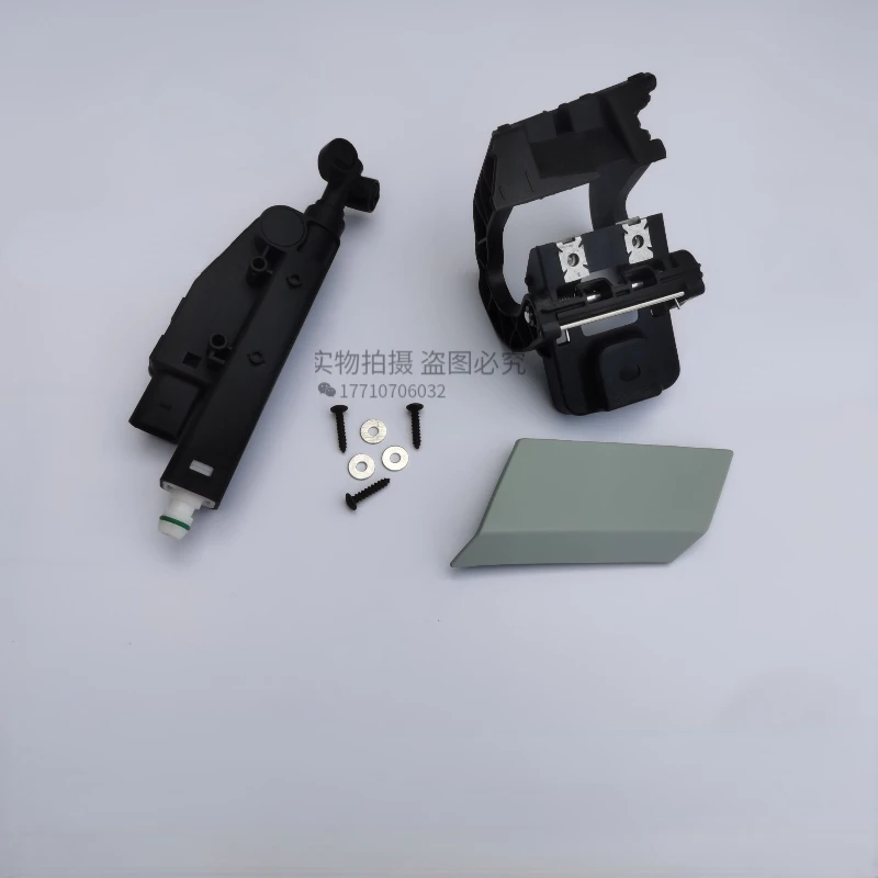 

For Volkswagen VW 2002-16 Phaeton Headlight Spray Cover Spray Pump Spray Gun Cleaning Cover Trim Cover
