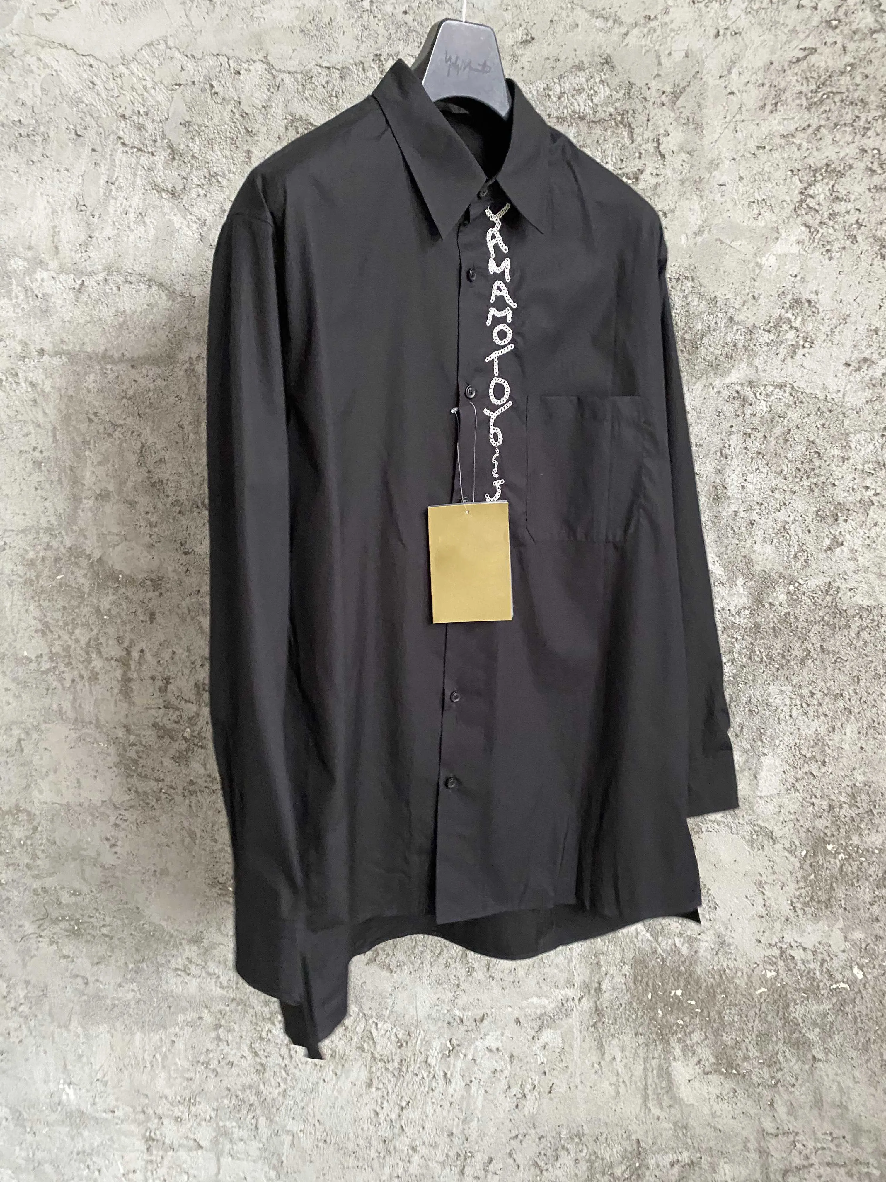 Dark-themed designer Japanese-style embroidered shirt, black and white casual shirt