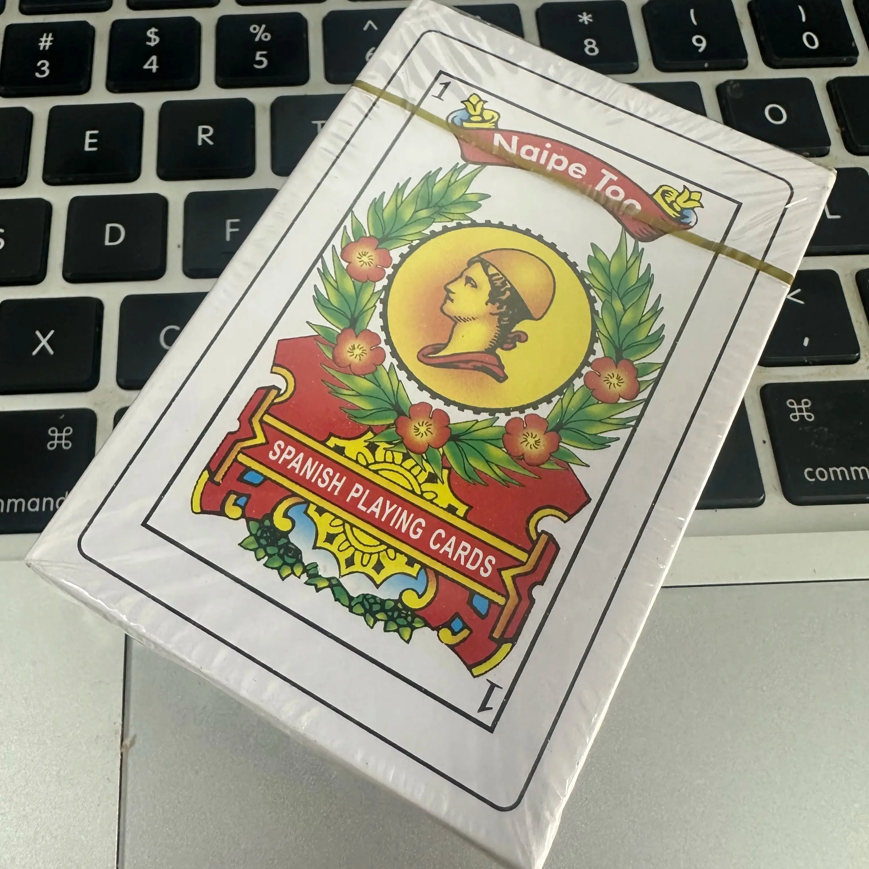 

Испанские водонепроницаемые пластиковые игральные карты из ПВХ для семейных вечеринок, настольных игр, игр на открытом воздухе, покера, развлекательных аксессуаров