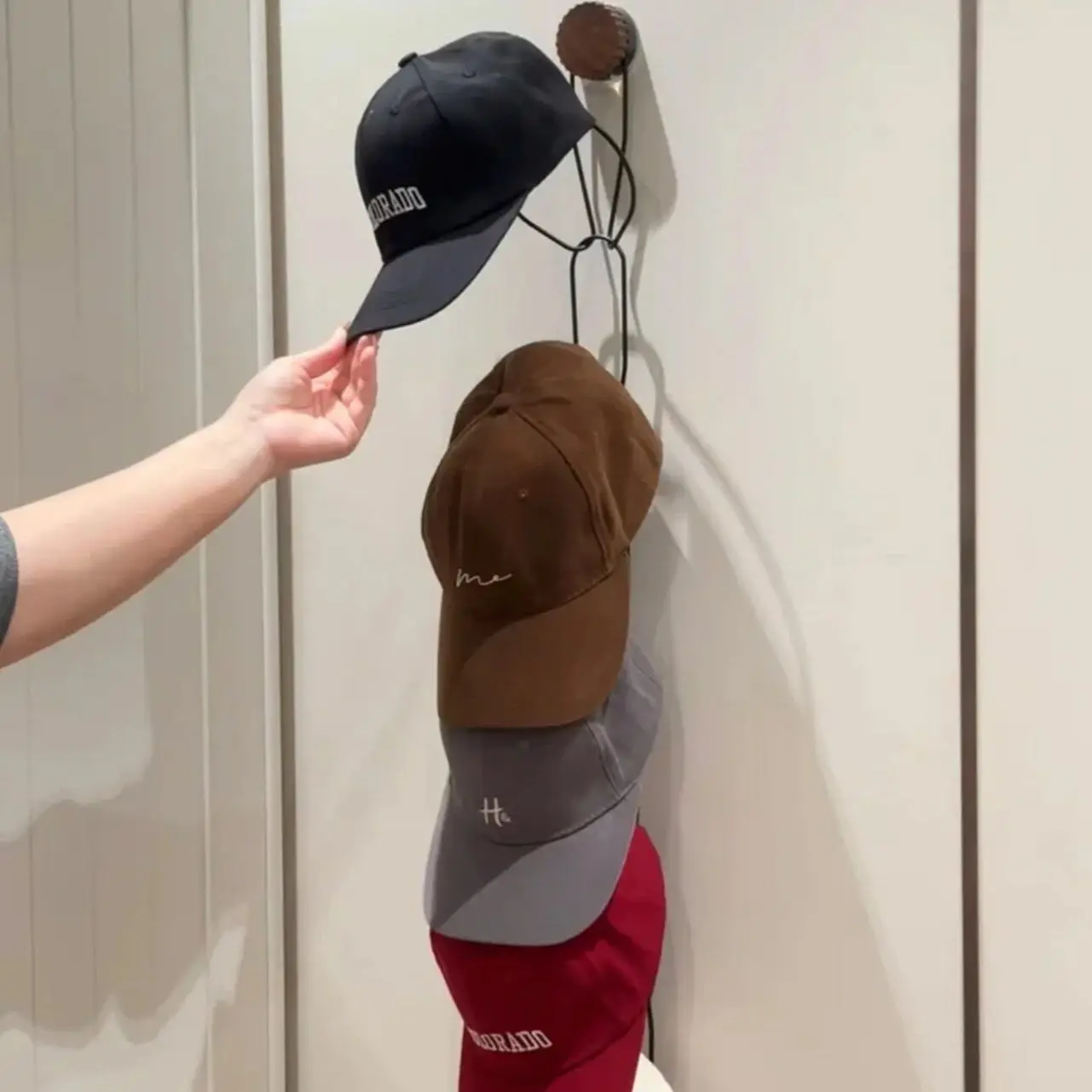 Hat Racks Wall Mounted Metal Multi-layer Baseball Cap Holder Closet Door Home Hat Storage Organizer Display Stand