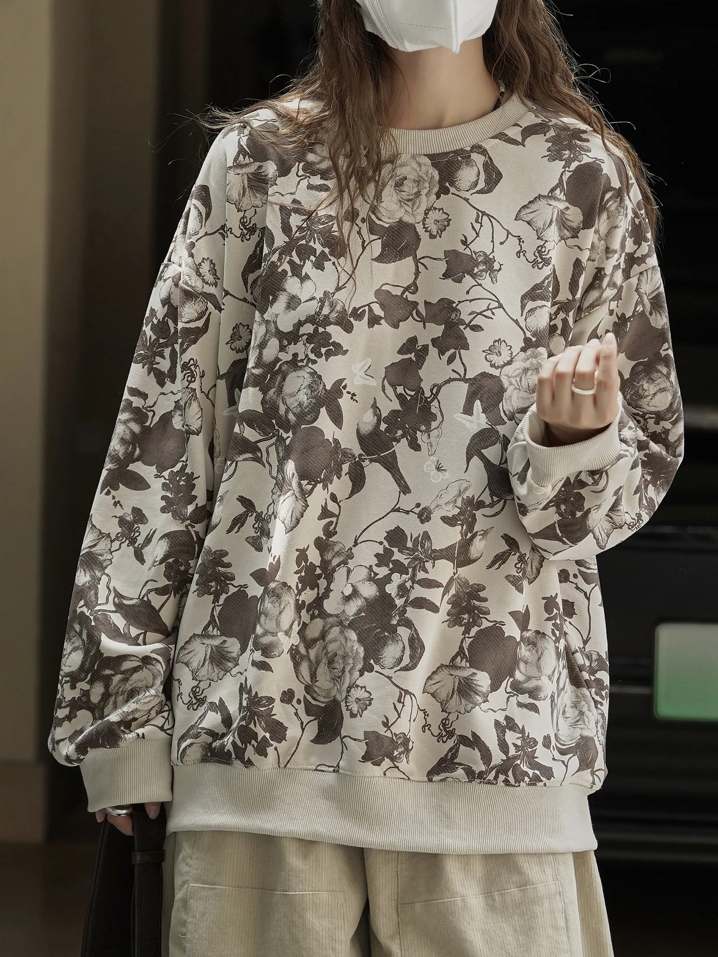 

Осенняя новая модная повседневная спортивная одежда в рубчик в корейском стиле с цветочным принтом для женщин