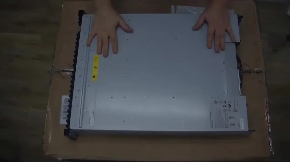 Memoria 2U originale H PE MSA 2060 R0Q78A server di archiviazione SAS SFF da 12Gb