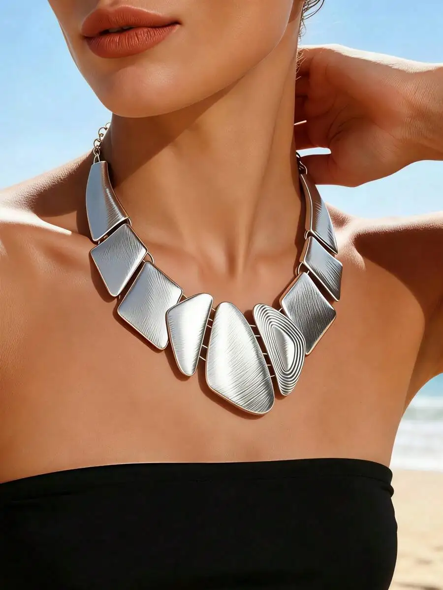 

Womens Textured Asymmetrical Geometric Pendant Necklace Exaggerated Fan Design Clavicle Chain For Party Evening Wear