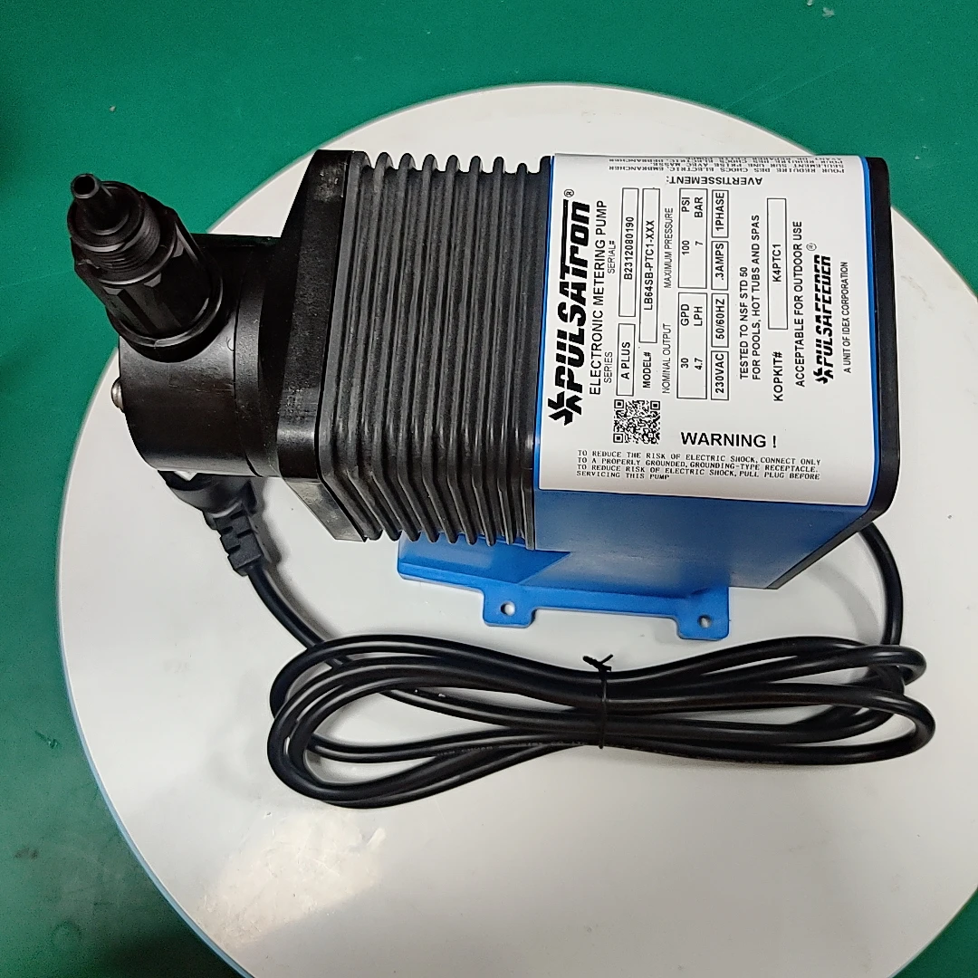 Механический мембранный дозирующий насос Pulsafeeder с небольшим расходом LB64SB-PTC1-XXX для контроля дозирования химикатов