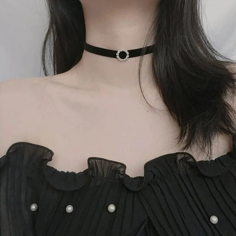Heart Chokers for Girl Lady Women Bithday Gift Velvet Weaving Sparkling Zircons Black Lace Necklaces Jewelry