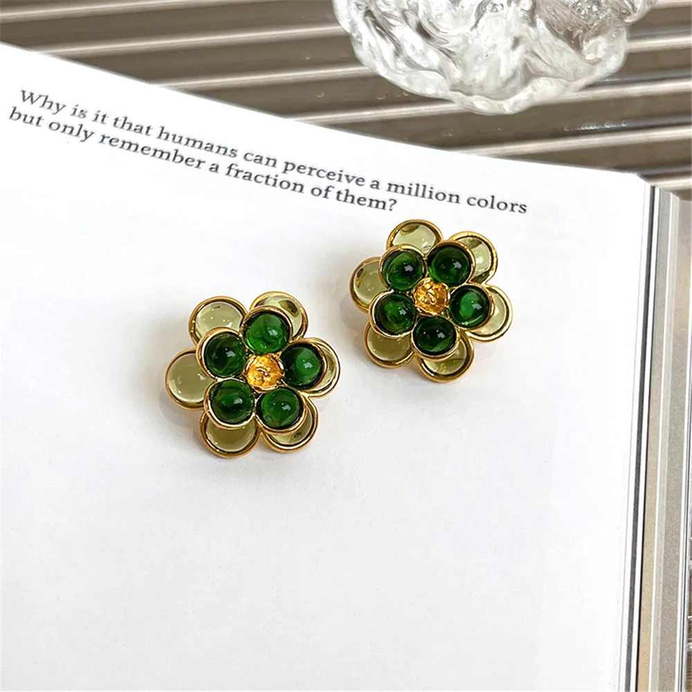 Middle Ancient Style Elegant Earrings French Retro  Fresh Green Glass Flowers Crystal Exquisite Earrings Vintage Party Jewelry