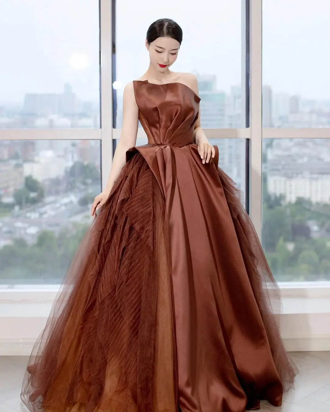 

Tulle Satin Prom Dresses 2023 Strapless Ruched A-Line Floor-Length Sleeveless Customizable Formal Occasion Dresses Vestidos De