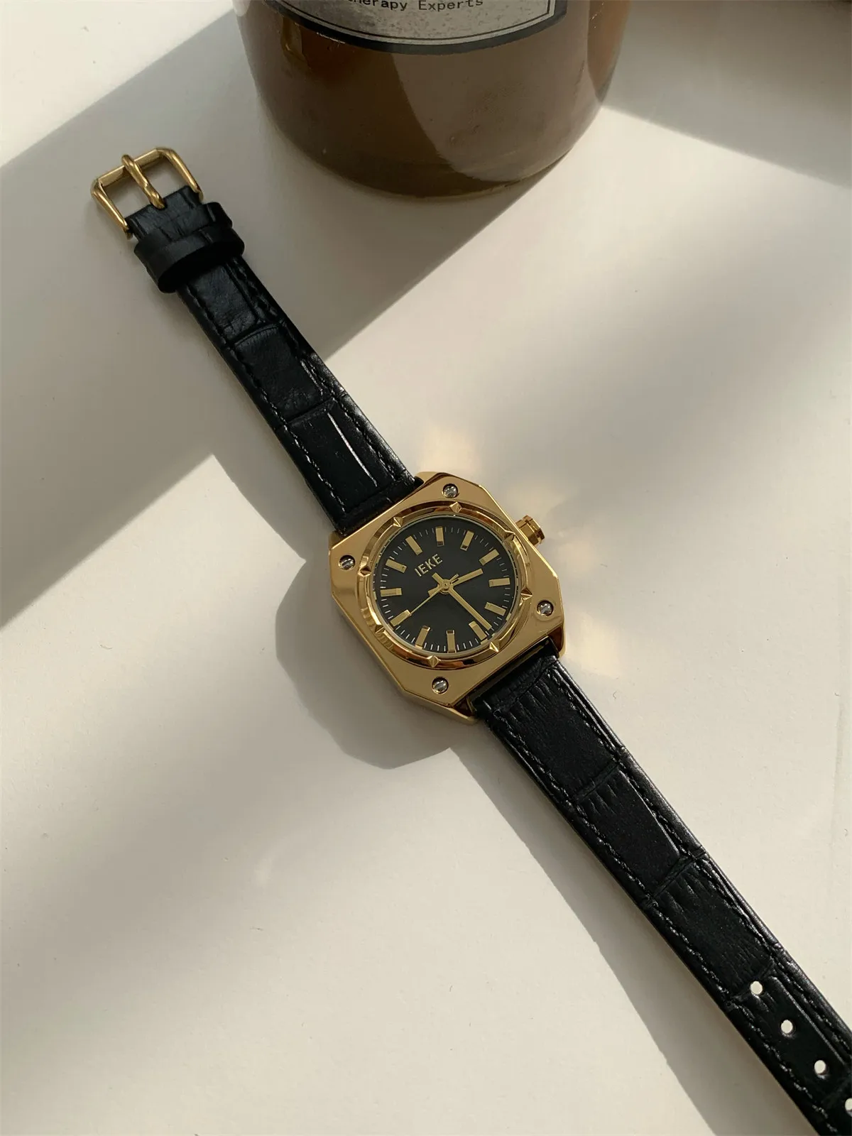New Stylish Thin-Strap Women'S Watch, Simple And Casual, Suitable For Work, Office, Commuting, And Students. Quartz Movement.