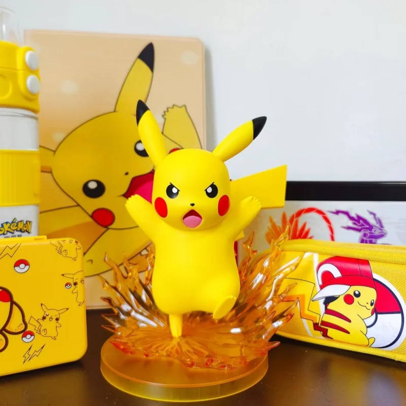 Figuras de Pokémon auténticas de funismo de alta calidad, figuras coleccionables de tamaño mediano, modelo de adornos de escritorio, juguete, regalo de cumpleaños