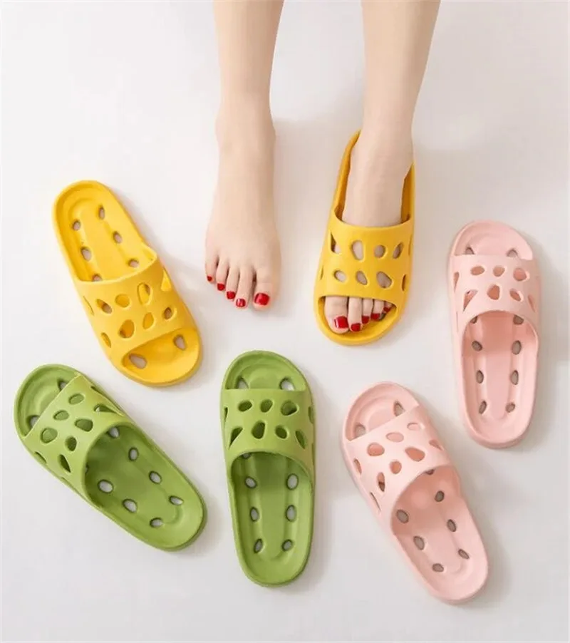 Summer Leaky Slippers Bathroom Bathing Confortable Men Women Couple Home Indoor Non-slip EVA Sandals Slippers Beach Slippers