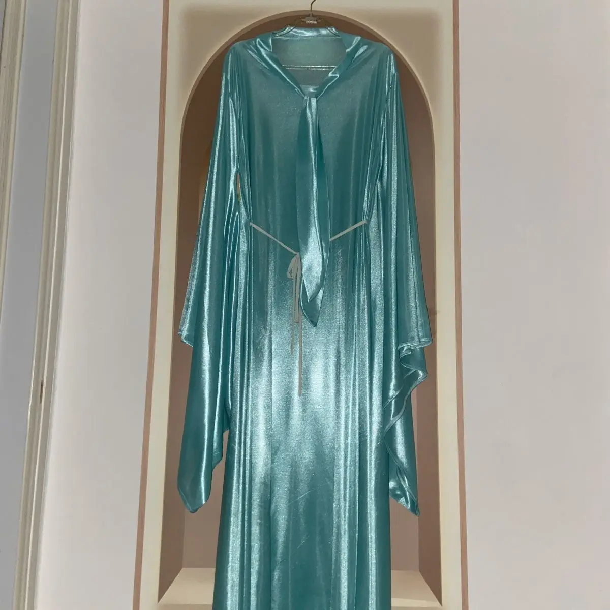 Glanzende dames satijn zijde lange mouw jurk losse maxi-jurk plus size slaappyjama gewaad