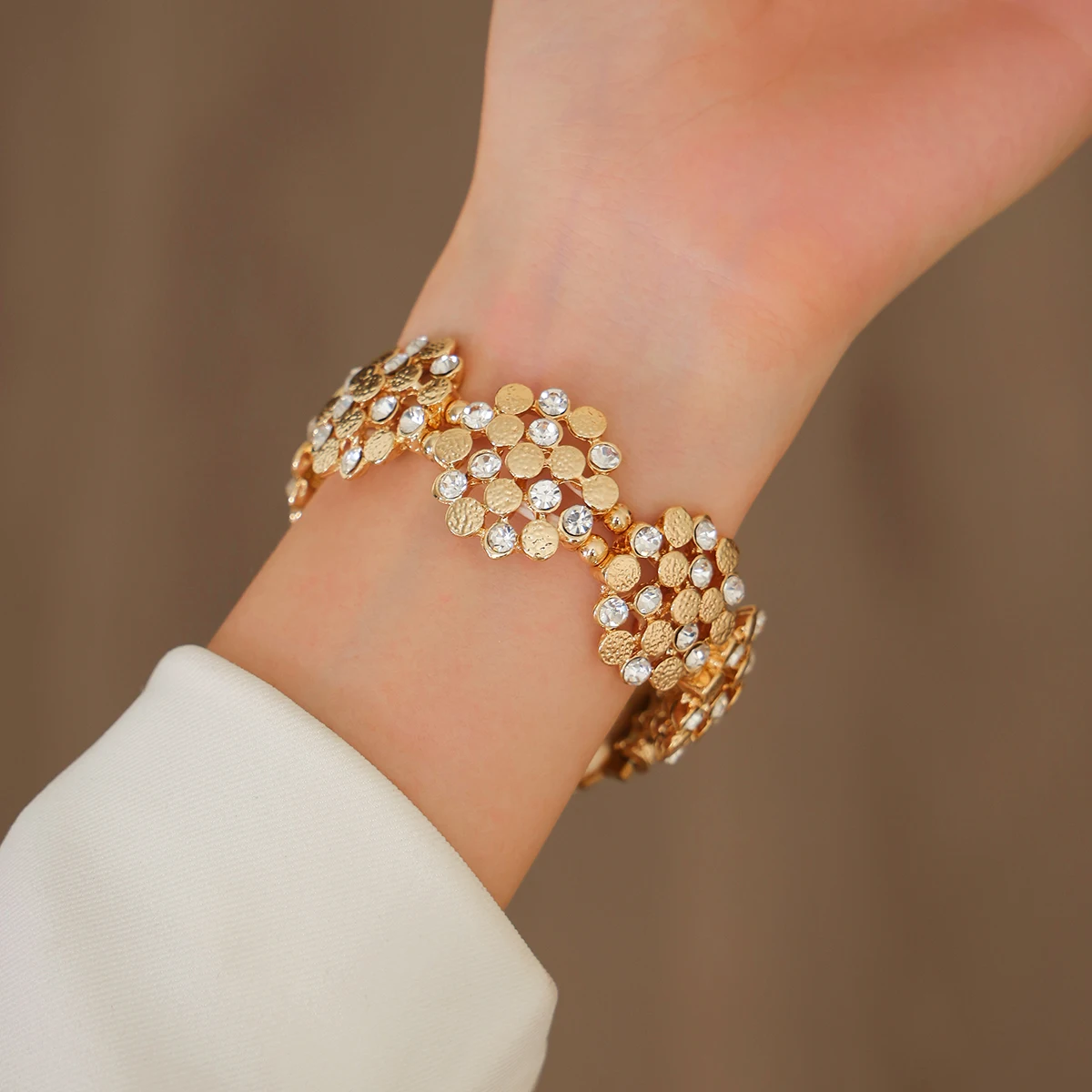 Металлический браслет с блестками для Apple Watch 10 46 мм, женский браслет из нержавеющей стали для Iwatch Series 10 42 мм Ultra 49 мм 44/45 мм