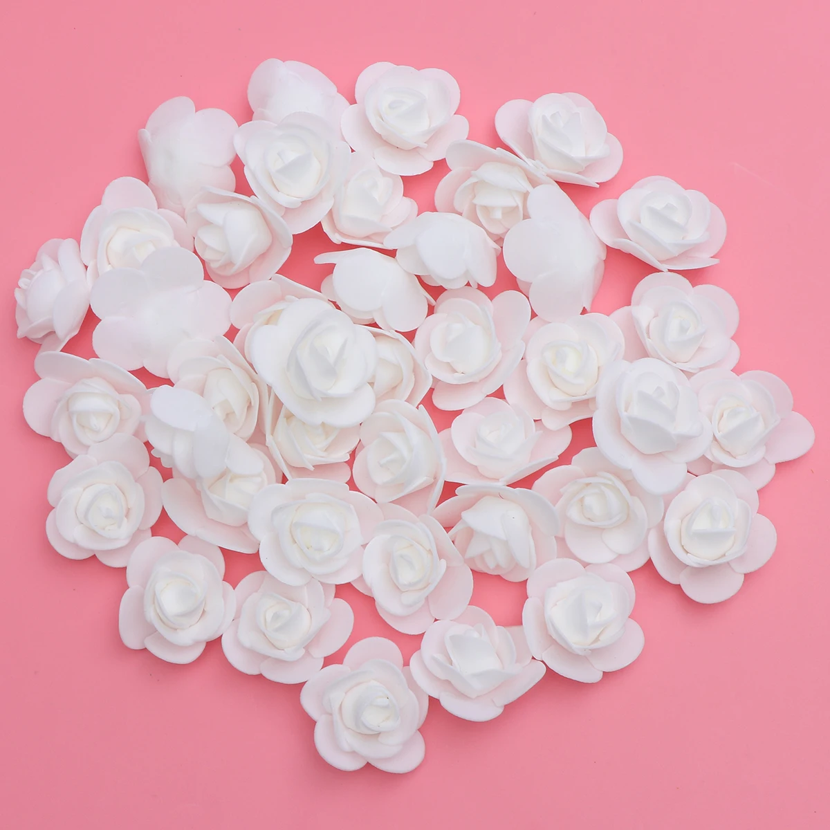 

100 Pcs Artificial Rose Heads Soft Foam Fabric Lifelike Wedding Decor Suite Centerpieces Reusable DIY Craft Flowers