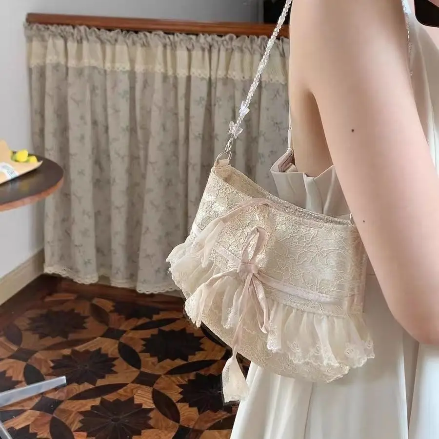 New Fashionable Original Lace Butterfly Chain Exquisite Personality Girl Fairy Short Skirt Shape Handheld Crossbody Shoulder Bag